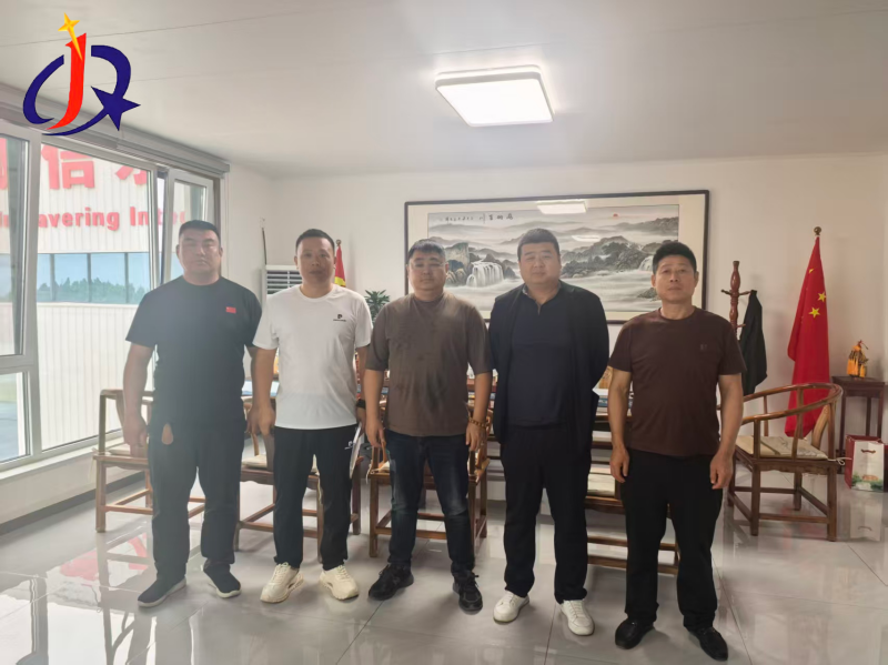 বিদেশী বাজারগুলি গভীরভাবে চাষ করা, জিনকি খনির যন্ত্রপাতি আরেকটি দক্ষিণ আমেরিকান পাললিক গোল্ড ওয়াশিং এবং প্রক্রিয়াকরণ সরঞ্জাম প্রকল্পকে সুরক্ষিত করে